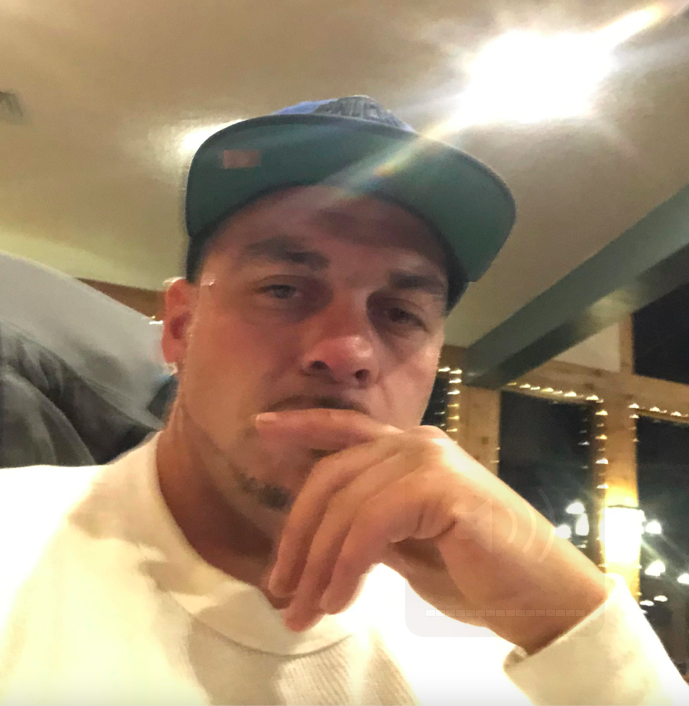 Newaygo sheriff looking for Hesperia fugitive.